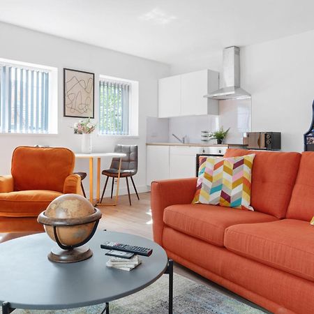 Modern Studio In Arnold Centre Ноттінгем Екстер'єр фото